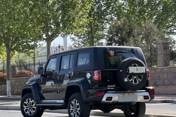 Used BAIC Off-Road BJ40 2020 2.0T Automatic Four-Wheel Drive Urban Hunter Edition Chivalrous Type Exterior 4