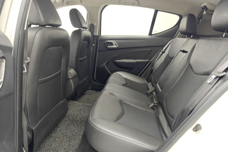 Used Baojun 610 2014 CROSS 1.5L Manual Comfort Model