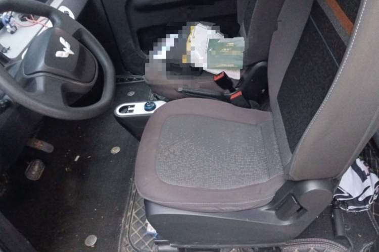 Used Wuling Hongguang MINIEV 2020 Enjoyment Model Lithium Iron Phosphate Interior 2