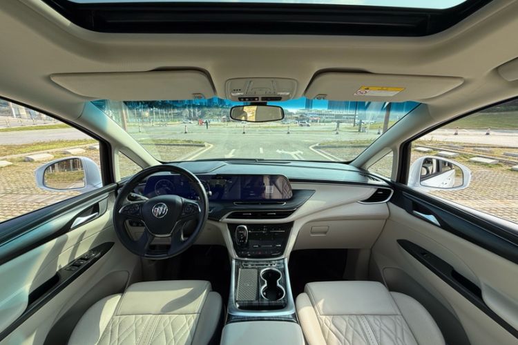 Used Buick GL8 2022 ES Landtrek 653T Comfort Edition
