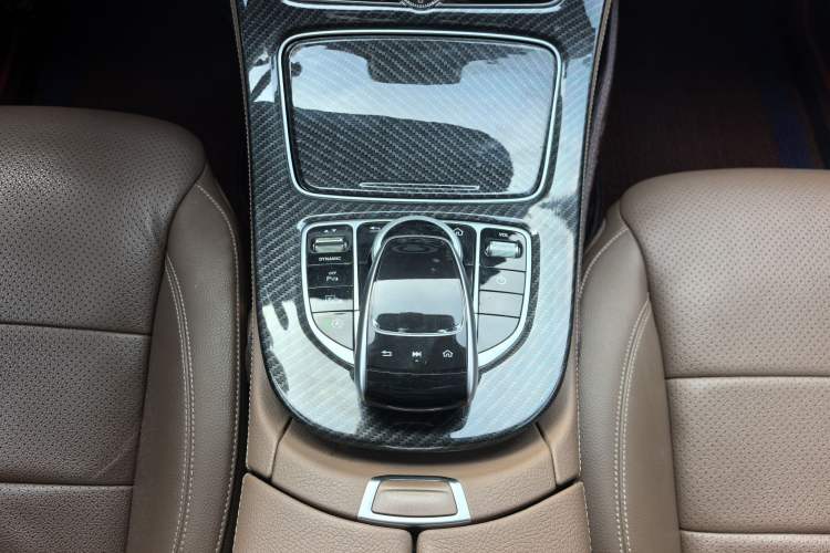 Used Mercedes-Benz E-Class 2016 E 300 L Sporty and Stylish Model