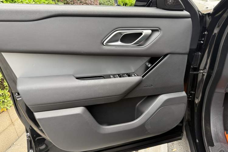 Used Land Rover Range Rover Velar 2024 S Model
