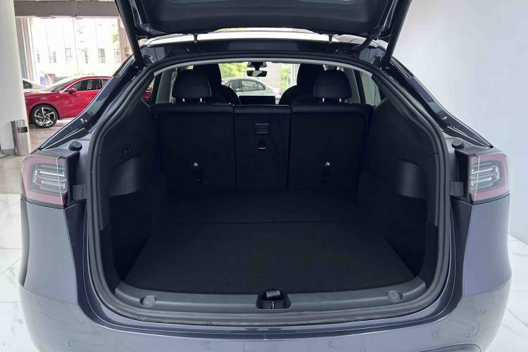 Used Tesla Model Y 2022 Rear-Wheel-Drive Version