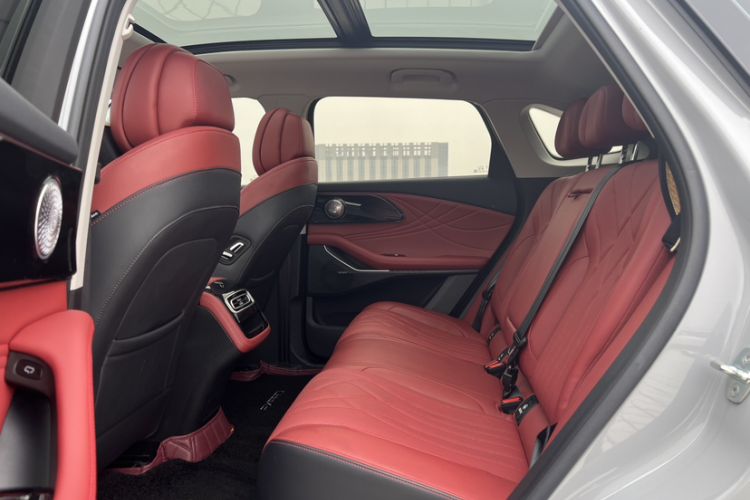 Used EXEED Stellar 2023 400T Two-Wheel Drive Comfort Flyfish Edition