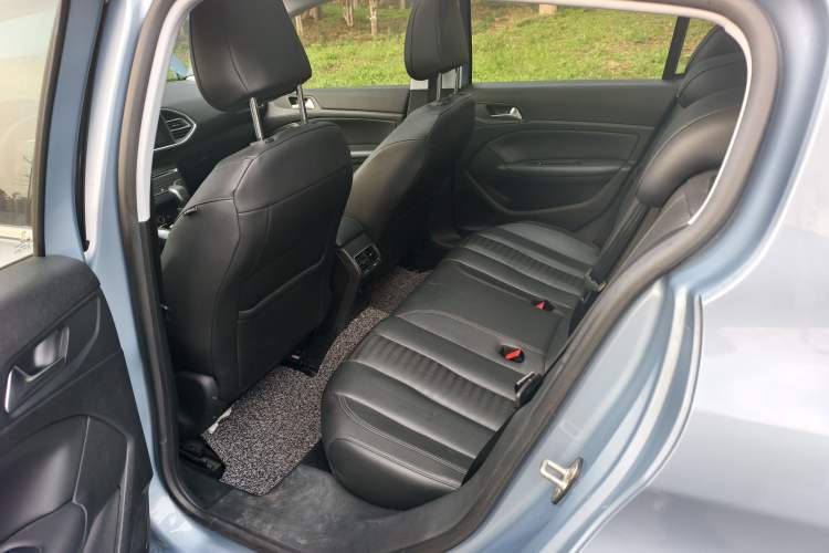 Used Peugeot 308S 2015 1.6T Automatic Ruichi Edition Interior 3