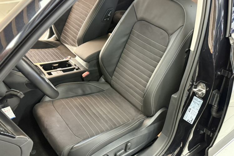 Used Volkswagen Magotan 2020 330TSI DSG Luxury Edition Left Front Seat