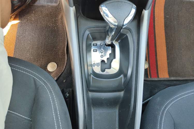 Used Peugeot 2008 2015 1.6L Automatic Playcool Edition
