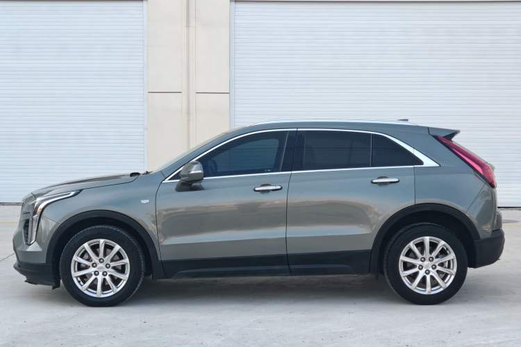 Used Cadillac XT4 2018 28T Two-Wheel Drive Tech Version