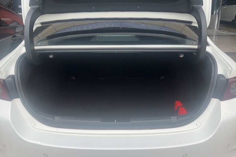 Used Mazda 3 Axela 2023 2.0L Automatic Zhiqing Edition
