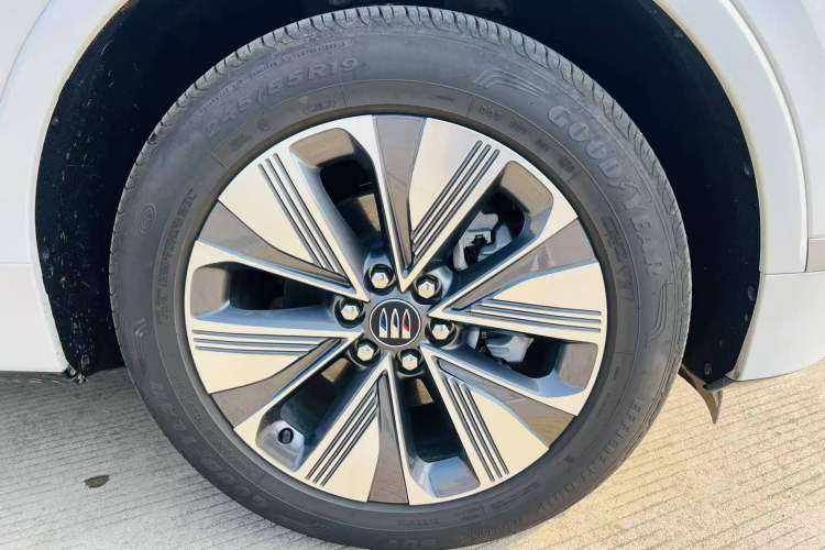 Used Buick E5 2025 Model 620KM Prestige Edition
