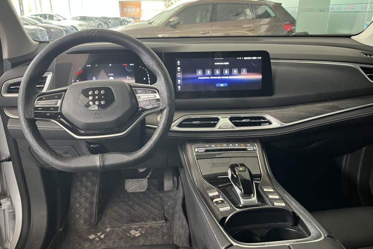 Used Landian E5 2023 1.5L DE-i 100KM Comfort Edition 7-Seater