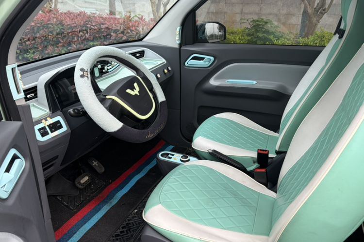 Used Wuling Hongguang MINIEV 2021 Macaron Fashion Edition Lithium-Ion Battery Interior 1