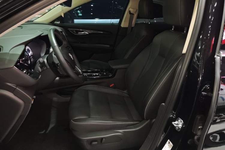 Used Buick Envision 2023 Encore Plus 652T Five-Seat Luxury Model
