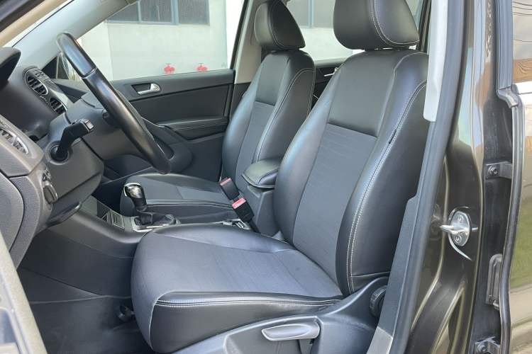 Used Volkswagen Tiguan 2017 300TSI Automatic Two-Wheel Drive Silk Road Luxury Edition
