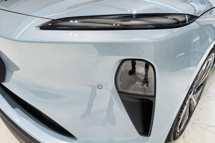 Used Nio ET5T 2025 75 kWh Touring Left Front Headlight