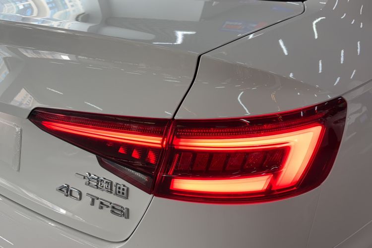 Used Audi A4L 2019 40 TFSI Fashion Edition China VI Emission Standard