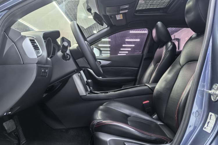 Used Mazda CX-4 2016 2.0L Automatic 2WD Blue Sky Dynamic Edition
