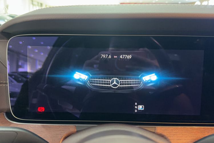 Used Mercedes-Benz E-Class 2023 Updated E 300 L Fashion Edition
