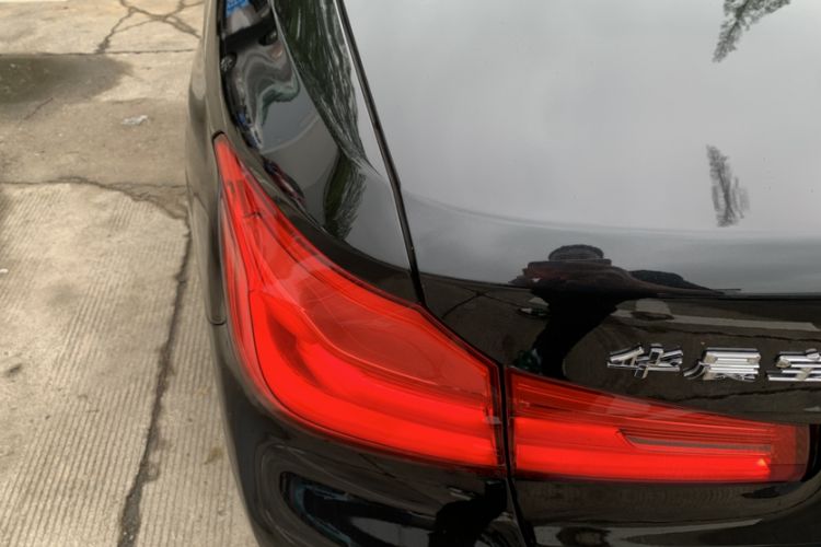 Used BMW 5 Series New Energy 2019 530Le Luxury Package Exterior 8