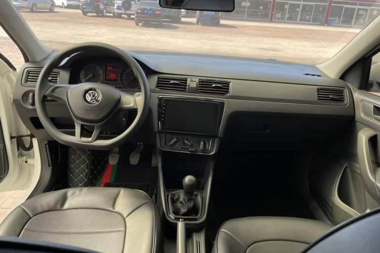 Used Volkswagen Santana 2021 1.5L Manual Fashion Edition Interior 7