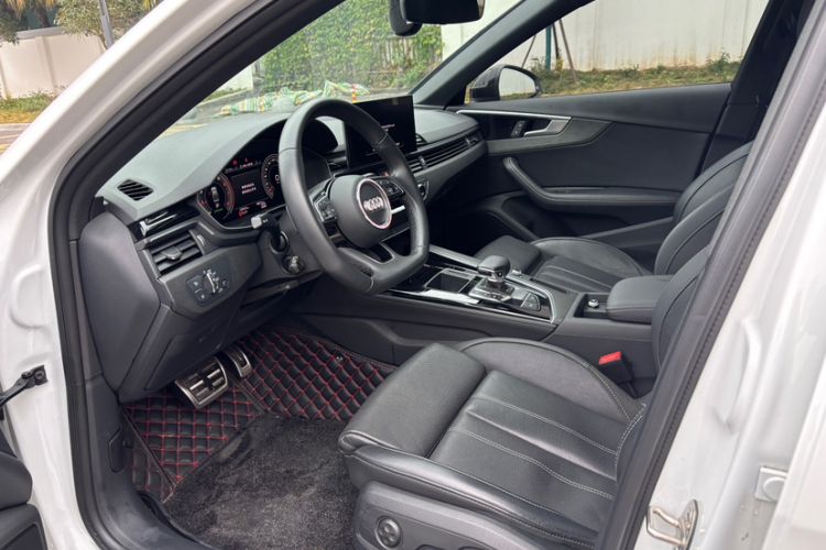 Used Audi A4L 2023 40 TFSI Luxury Dynamic Model Interior 8