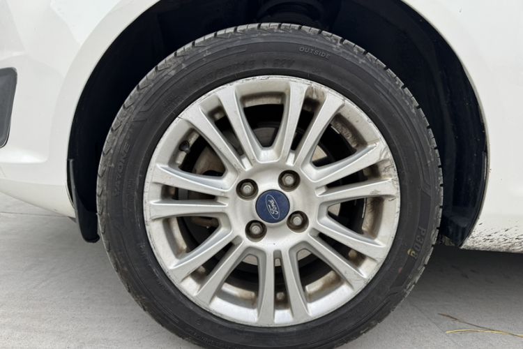 Used Ford Fiesta 2013 Hatchback 1.5L Automatic Fashion Edition
