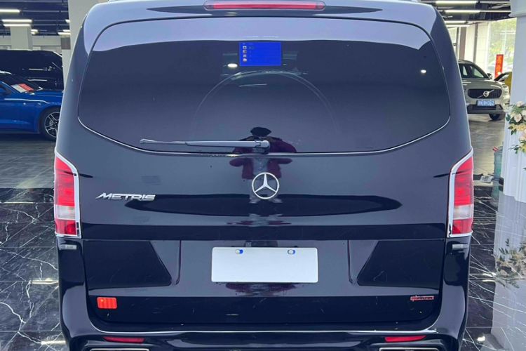 Used Mercedes-Benz V-Class 
