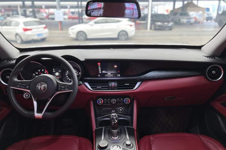 Used Alfa Romeo Stelvio 2017 2.0T 200HP Elite Edition
