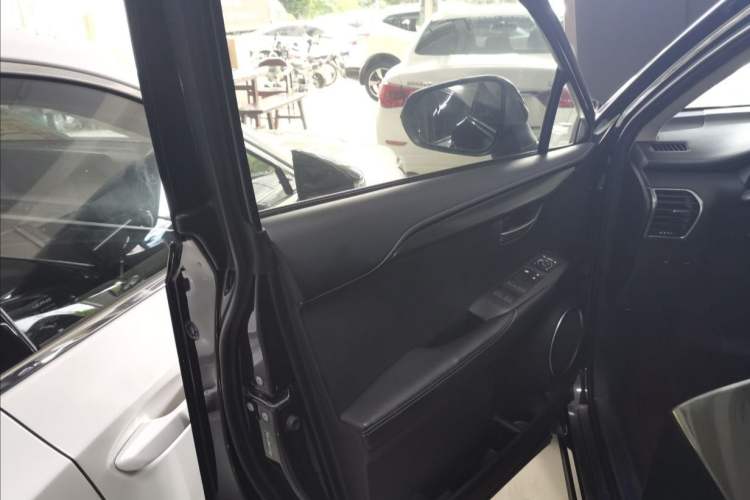 Used Lexus NX 2015 300h Front-Drive Fēngshàng Edition