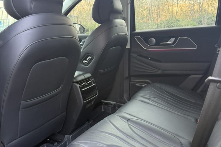 Used Chery Fengyun T9 2024 120 Long-Range Comfort Version 5 Seats Lithium Iron Phosphate Interior 3