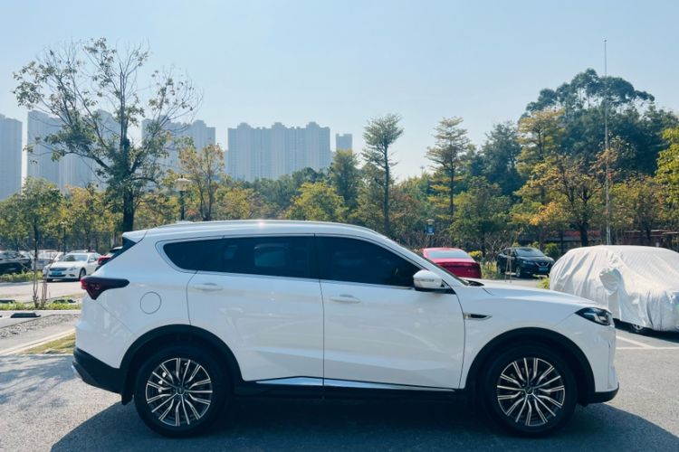 Used JETOUR X70 PLUS 2023 1.5T DCT Brave PLUS 5-Seater
