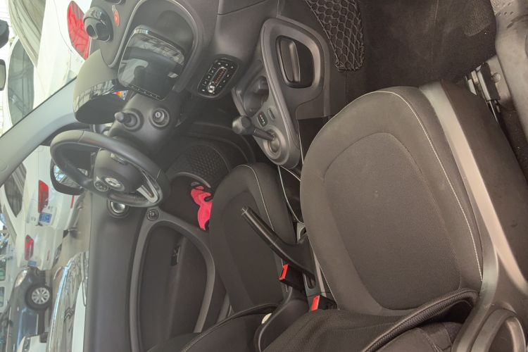 Used smart fortwo 2018 1.0L 52kW Hardtop Passion Edition China V Standard
