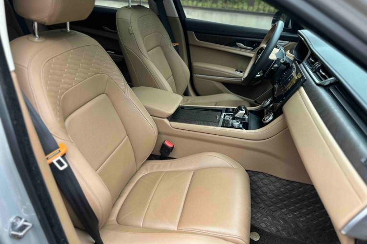 Used Jaguar XFL 2024 2.0T P250 Two-Wheel Drive Prestige Luxury Edition