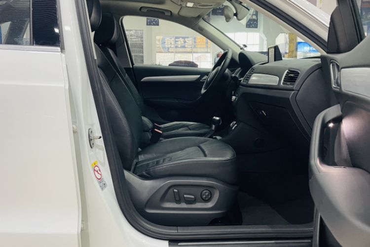 Used Audi Q3 2015 35 TFSI Comfort Model