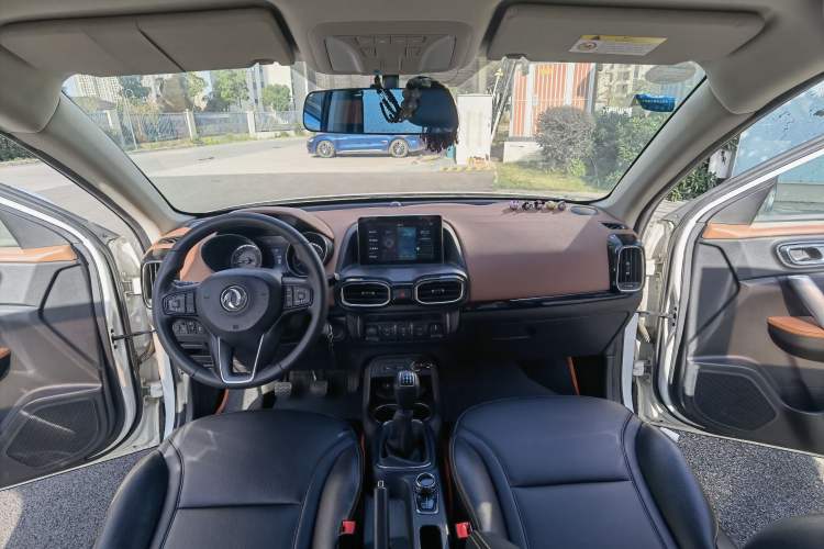 Used Dongfeng Aeolus AX4 2017 1.6L Manual ChaoShang Model
