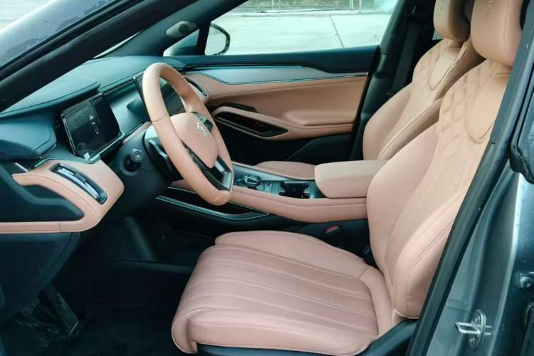 Used BYD Song L EV 2025 Intelligent Driving Version 662 km LiDAR Excellence Edition
