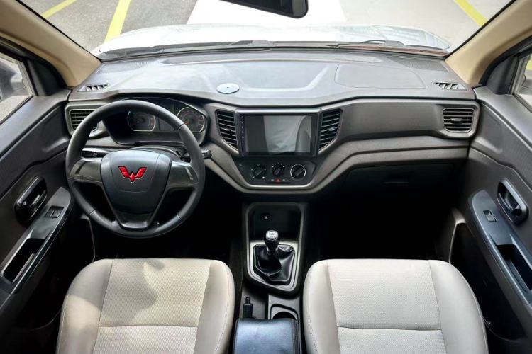 Used Wuling Hongguang V 2021 1.5L Jingqu Version LAR