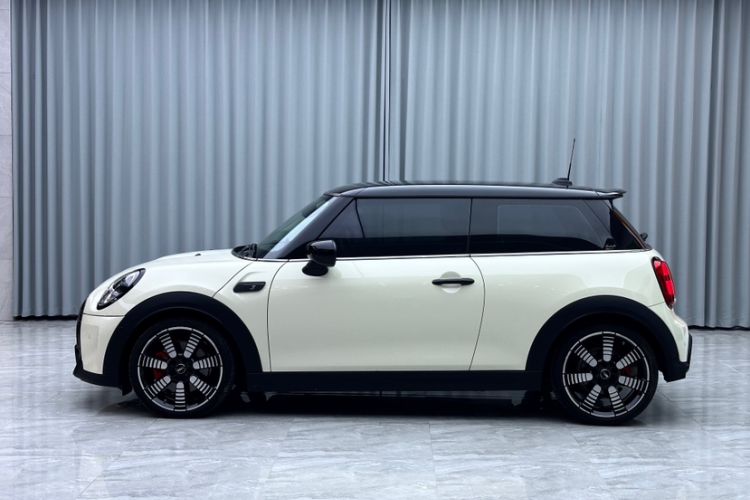 Used MINI MINI 2023 2.0T COOPER S Artist