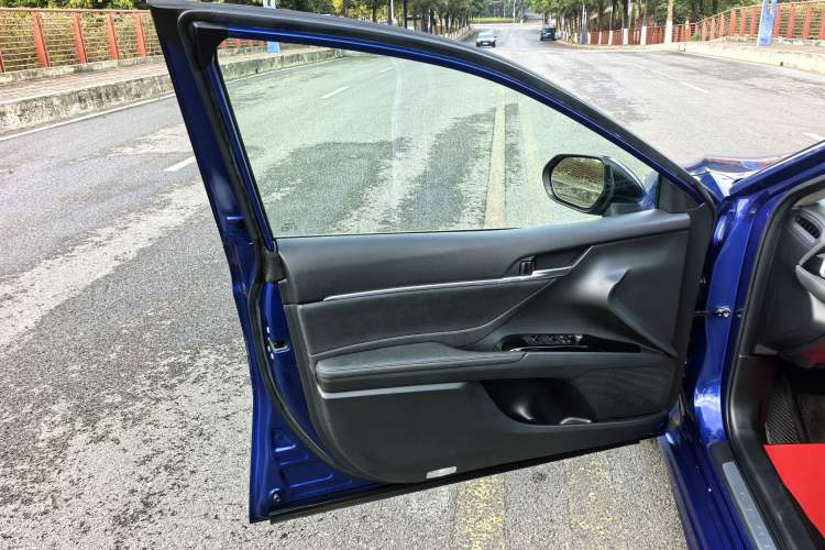 Used Toyota Camry 2021 Dual-Motor 2.5HS Fēngshàng Edition