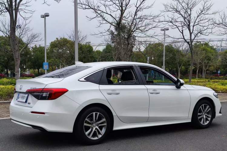 Used Honda Civic 2023 240TURBO CVT Dynamic Edition Exterior 6