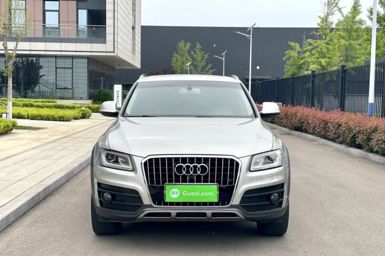 Used Audi Q5 2017 Plus 40 TFSI Technology Model