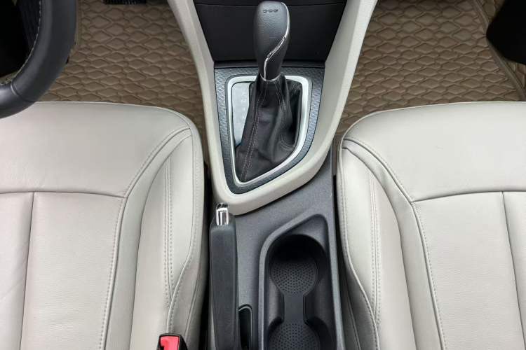 Used Buick GT 2019 15T Dual-Clutch Connected Elite Model China VI