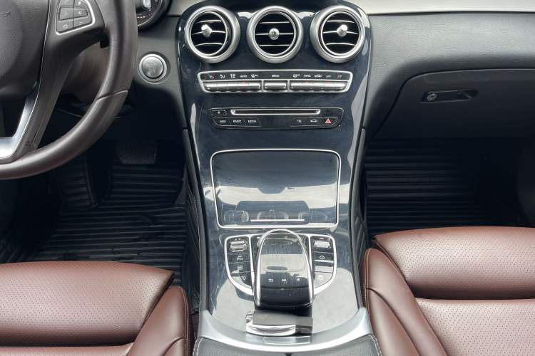 Used Mercedes-Benz GLC 2018 Facelift GLC 200 4MATIC
