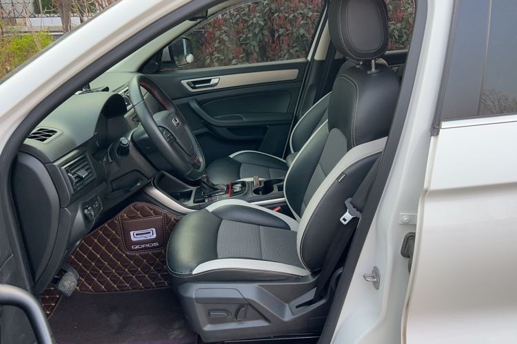 Used Qoros 5 2019 1.6T Automatic Zhiyun Connect (AliOS) Edition Prestige Model
