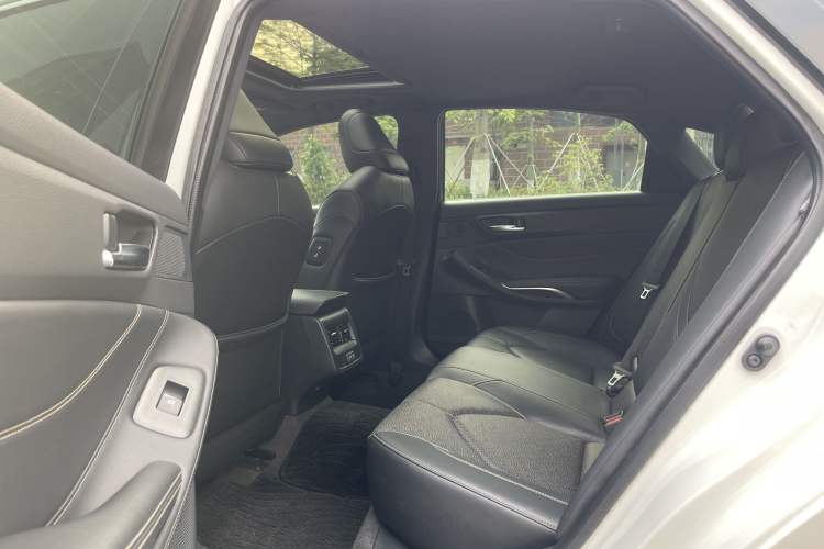 Used Toyota Avalon 2022 2.5L Luxury Edition Interior 5