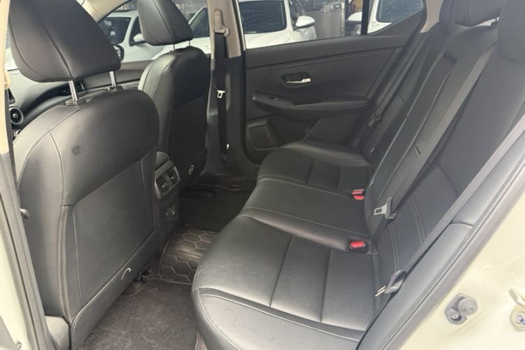 Used Nissan Sylphy 2023 Revised 1.6L CVT Enjoyment Edition Interior 6