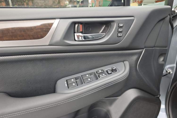 Used Subaru Outback 2015 2.5i Luxury Navigation Edition