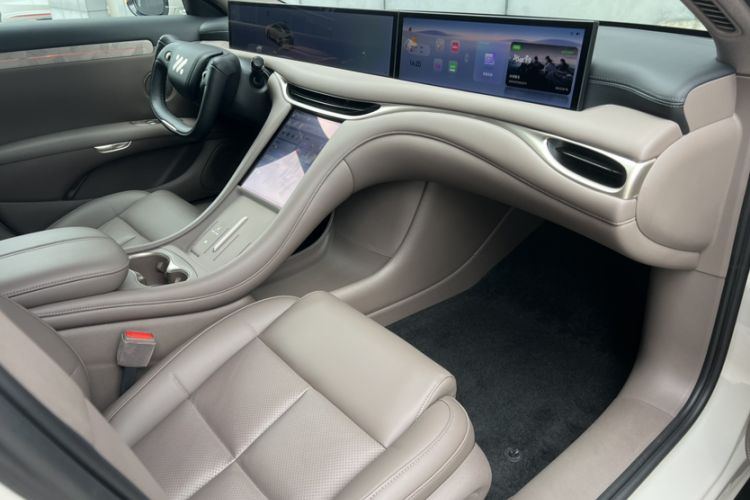 Used IM L6 2025 Ultra Model Interior 3