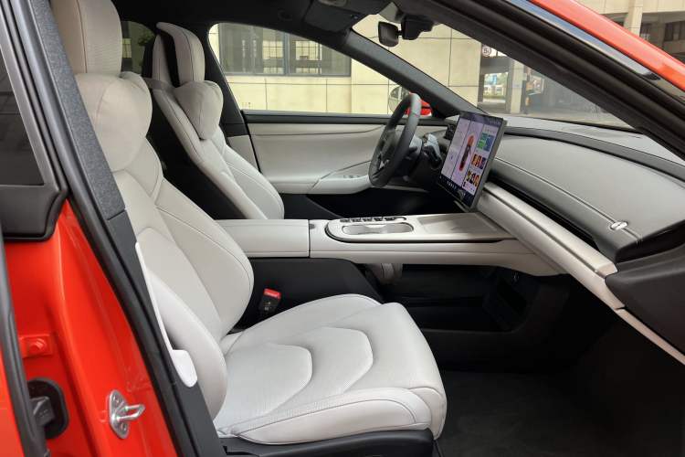 Used Xiaomi Auto SU7 2024 Rear-Drive Ultra-Long Range Advanced Pro-Level Intelligent Driving Version
