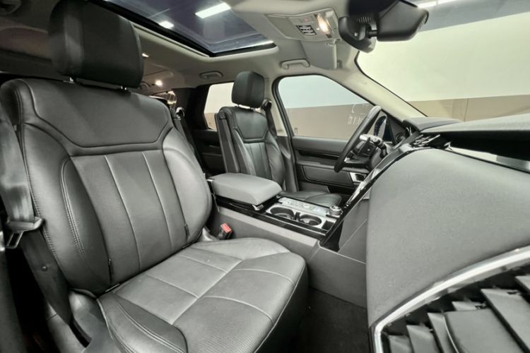 Used Land Rover Discovery 2019 3.0 SC V6 SE